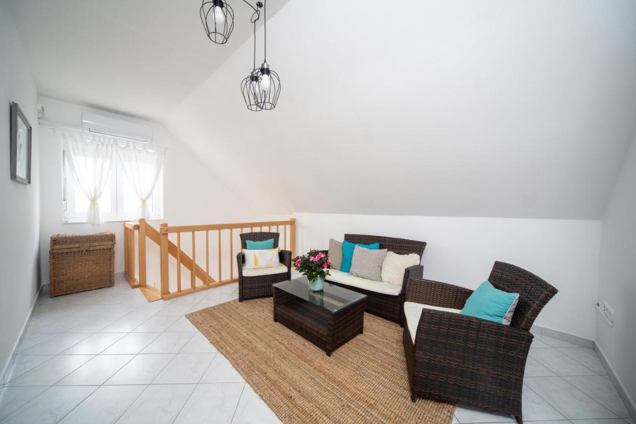 Oliva 8 Fos Balatoni Nyaralo Villa Balatonakarattya Dış mekan fotoğraf